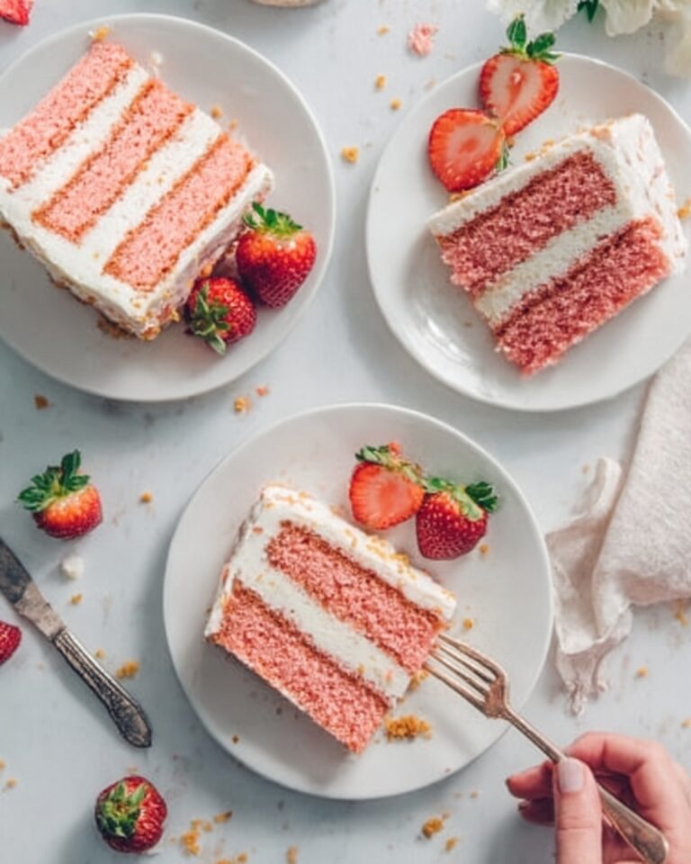 Strawberry Crunch Cake Recipe